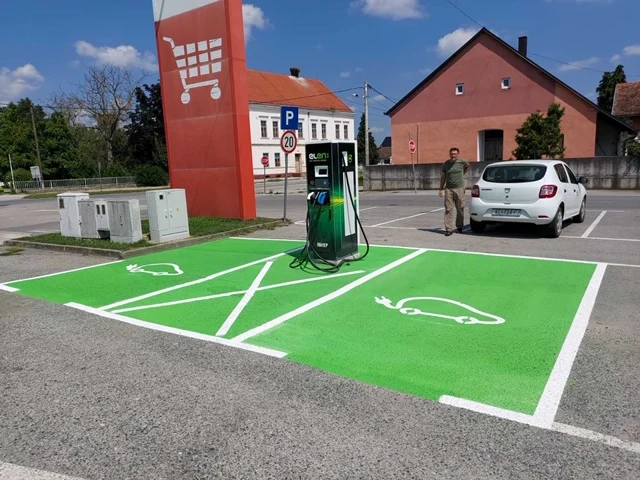 punionica za električne automobile